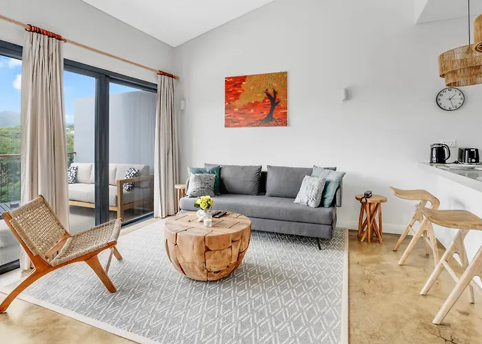 Red Palm Luxury With Private Pools Apartment *